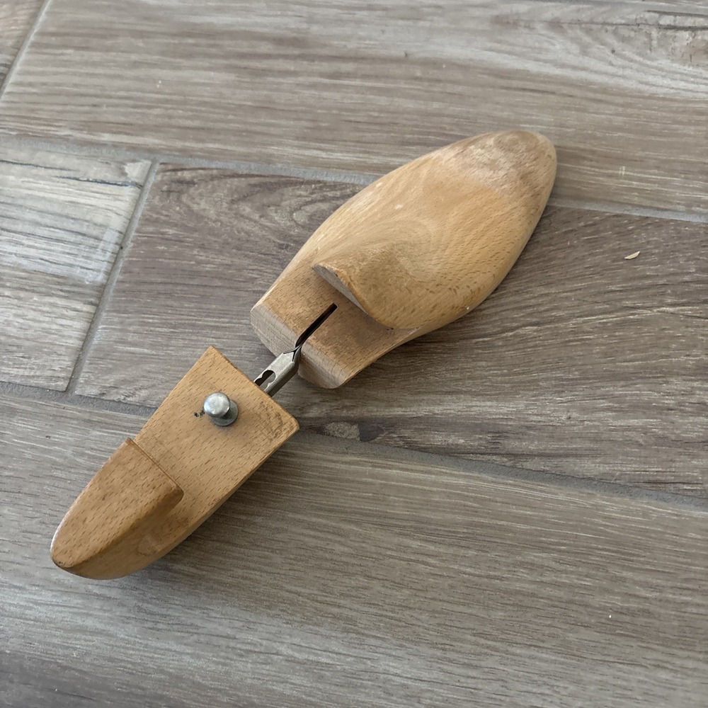 Adj Wood Shoe Form‎ Stretcher -Boot Barn Size Large